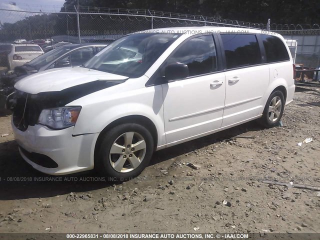 2C4RDGBG4DR571131 - 2013 DODGE GRAND CARAVAN SE WHITE photo 2