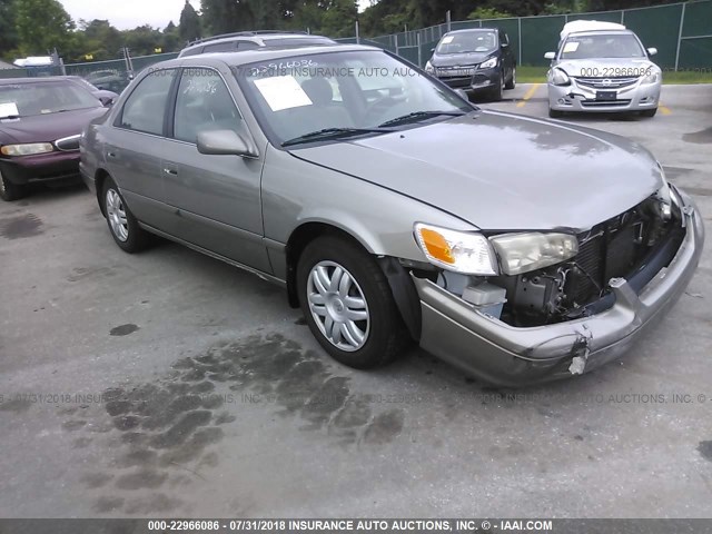 4T1BG22K9YU688093 - 2000 TOYOTA CAMRY CE/LE/XLE ნაცრისფერი ფოტო 1
