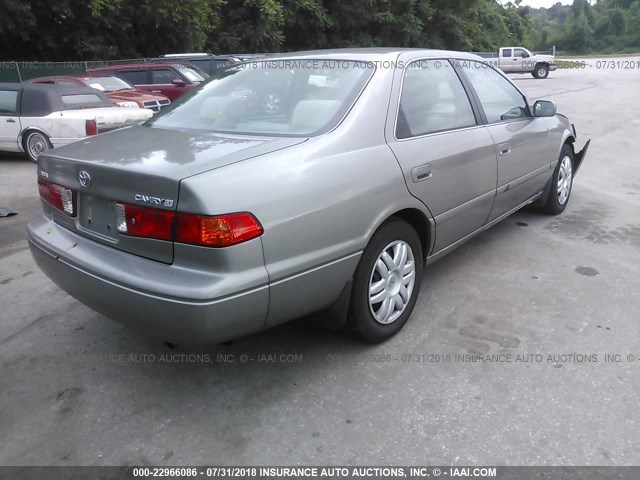 4T1BG22K9YU688093 - 2000 TOYOTA CAMRY CE/LE/XLE ნაცრისფერი ფოტო 4