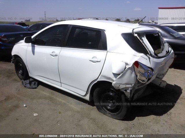 2T1KU4EE5AC265710 - 2010 TOYOTA COROLLA MATRIX  WHITE photo 3