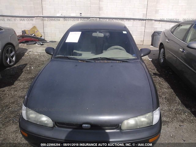 1Y1SK5281SZ103375 - 1995 GEO PRIZM LSI BLACK photo 6