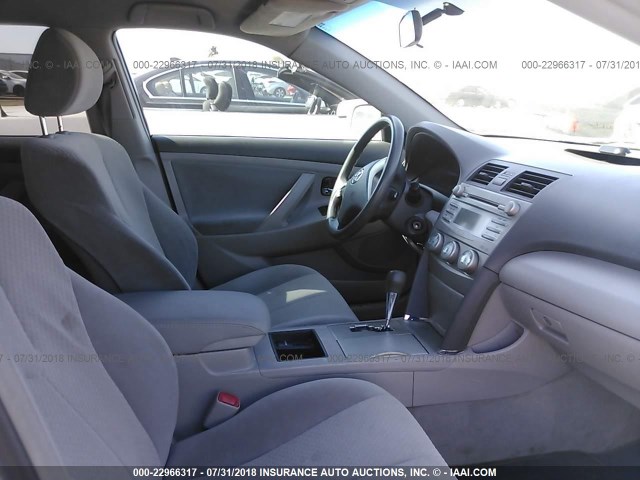 4T1BE46K77U714152 - 2007 TOYOTA CAMRY NEW GENERAT CE/LE/XLE/SE WHITE photo 5