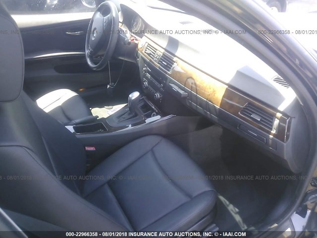 WBAPH53579A434495 - 2009 BMW 328 I SULEV BLACK photo 5