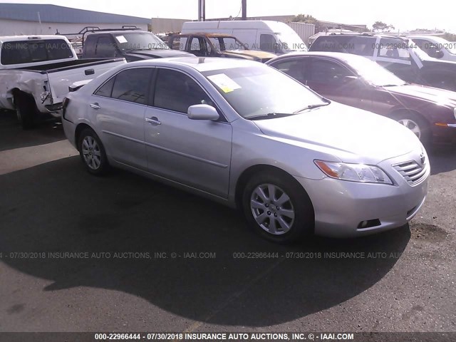 JTNBE46K773121512 - 2007 TOYOTA CAMRY NEW GENERAT CE/LE/XLE/SE SILVER photo 1