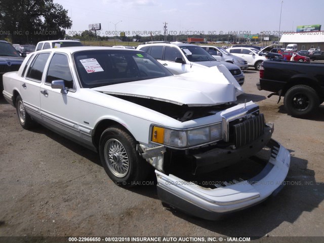 1LNLM82W5NY737278 - 1992 LINCOLN TOWN CAR SIGNATURE WHITE photo 1