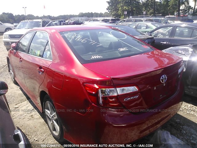 4T1BF1FK2CU551738 - 2012 TOYOTA CAMRY SE/LE/XLE წითელი ფოტო 3