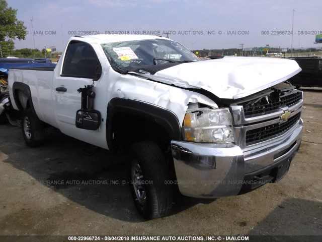 1GCHC24K68E208321 - 2008 CHEVROLET SILVERADO C2500 HEAVY DUTY WHITE photo 1