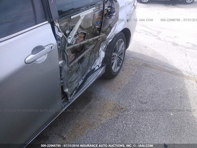 4T1BF1FK7GU122388 - 2016 TOYOTA CAMRY LE/XLE/SE/XSE SILVER photo 6