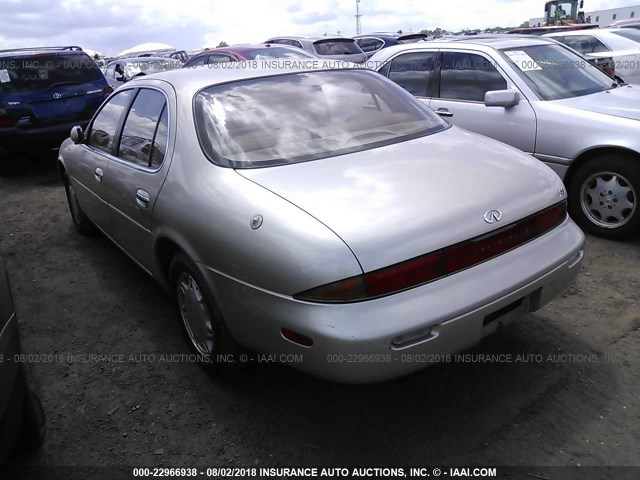 JNKAY21D2TM300371 - 1996 INFINITI J30 BEIGE photo 3