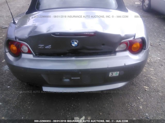 4USBT33424LS48703 - 2004 BMW Z4 2.5 SILVER photo 6