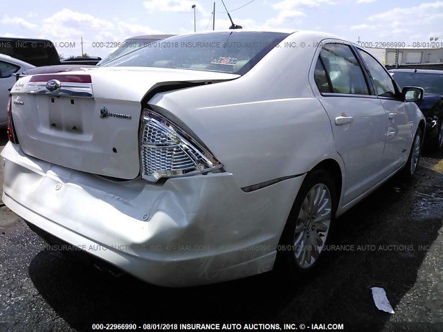 3FADP0L35AR402977 - 2010 FORD FUSION HYBRID WHITE photo 4