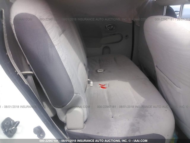 JN8AZ2KR1BT202434 - 2011 NISSAN CUBE S/SL/KROM WHITE photo 8