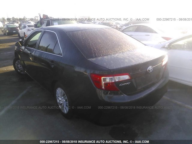 4T4BF1FK4DR295190 - 2013 TOYOTA CAMRY L/SE/LE/XLE 深蓝色 照片 3