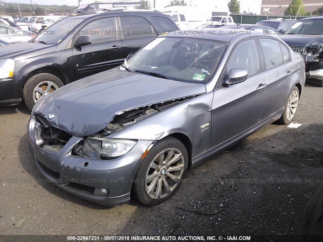 WBAPK5G54BNN30420 - 2011 BMW 328 XI SULEV GRAY photo 2