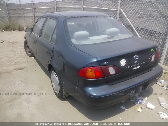 1NXBR12E0WZ138471 - 1998 TOYOTA COROLLA VE/CE/LE GREEN photo 3