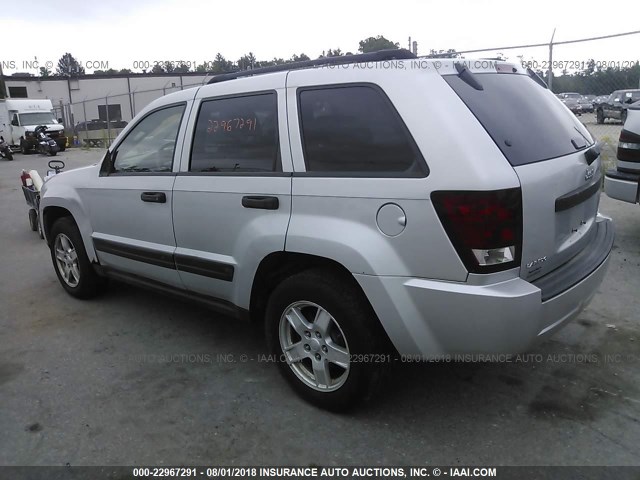 1J4GR48K05C535315 - 2005 JEEP GRAND CHEROKEE LAREDO/COLUMBIA/FREEDOM 银色 照片 3