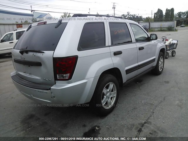 1J4GR48K05C535315 - 2005 JEEP GRAND CHEROKEE LAREDO/COLUMBIA/FREEDOM 银色 照片 4