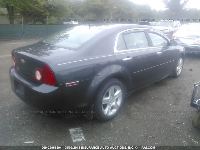 1G1ZB5E13BF174895 - 2011 CHEVROLET MALIBU LS ნაცრისფერი ფოტო 4