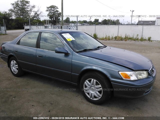 4T1BG22K51U812706 - 2001 TOYOTA CAMRY CE/LE/XLE 绿色 照片 1