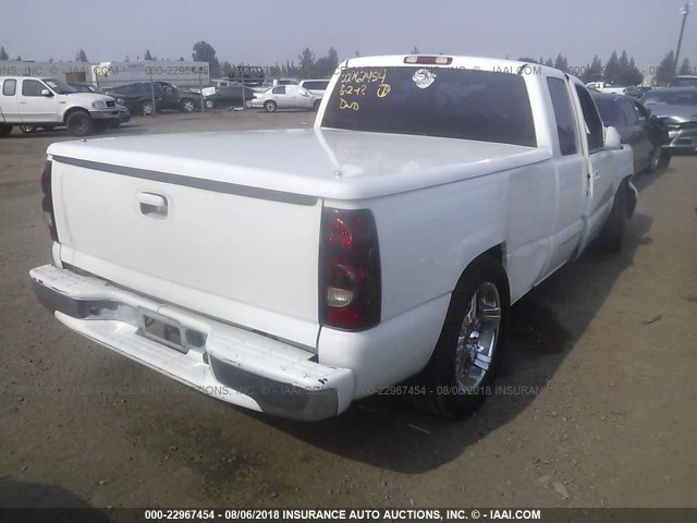 2GCEC19V641301447 - 2004 CHEVROLET SILVERADO C1500 WHITE photo 4