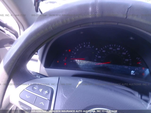 4T1BE46K27U108144 - 2007 TOYOTA CAMRY NEW GENERAT CE/LE/XLE/SE SILVER photo 10