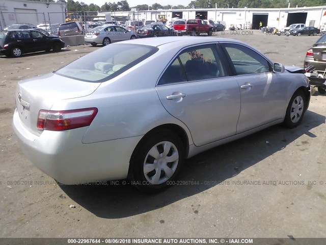 4T1BE46K27U108144 - 2007 TOYOTA CAMRY NEW GENERAT CE/LE/XLE/SE SILVER photo 4