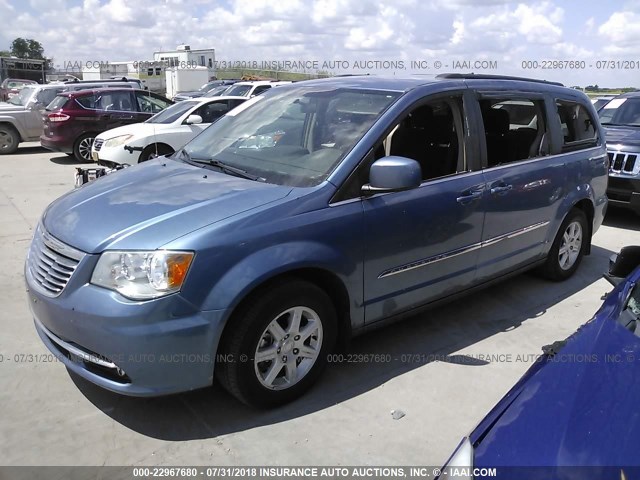 2A4RR5DG3BR715956 - 2011 CHRYSLER TOWN & COUNTRY TOURING Light Blue photo 2