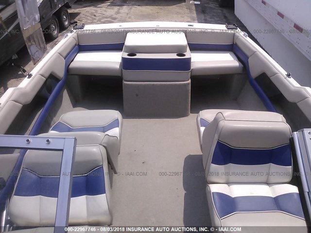 BL3B41CWE595 - 1995 BAYLINER 1952 CAPRI CLASSIC CUDDY  WHITE photo 8