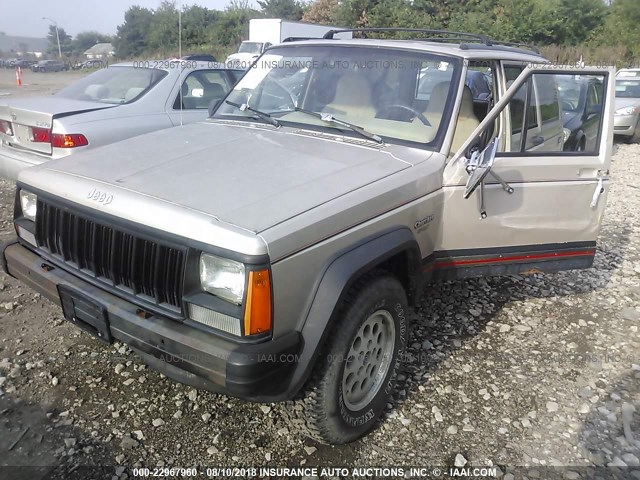 1J4FJ68S6TL122357 - 1996 JEEP CHEROKEE SPORT/CLASSIC TAN photo 2