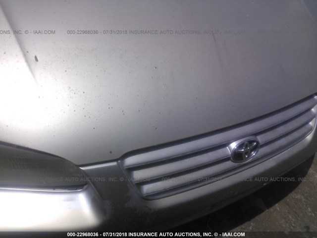 JT2BG22K5W0197957 - 1998 TOYOTA CAMRY CE/LE/XLE 棕色 照片 6