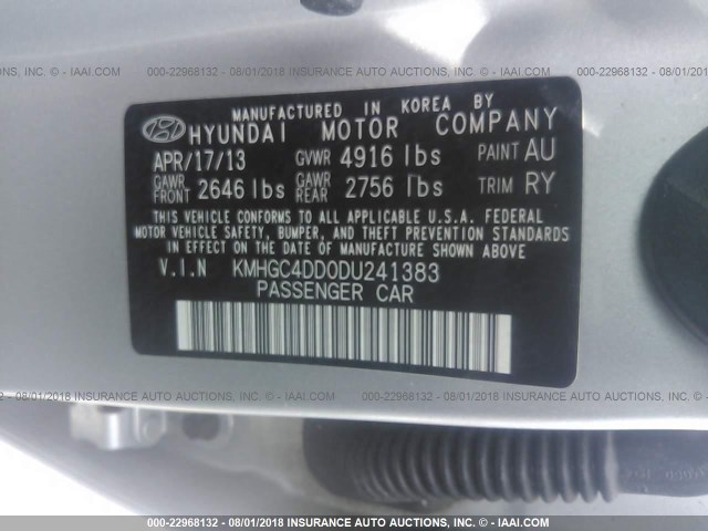 KMHGC4DD0DU241383 - 2013 HYUNDAI GENESIS 3.8L SILVER photo 9