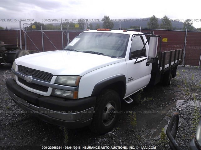 1GBJC34294E374001 - 2004 CHEVROLET SILVERADO C3500 WHITE photo 2