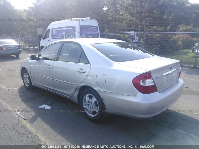 4T1BF32K32U507862 - 2002 TOYOTA CAMRY LE/XLE/SE Gümüş foto 3