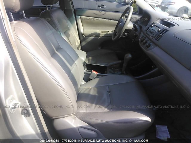 4T1BF32K32U507862 - 2002 TOYOTA CAMRY LE/XLE/SE Gümüş foto 5