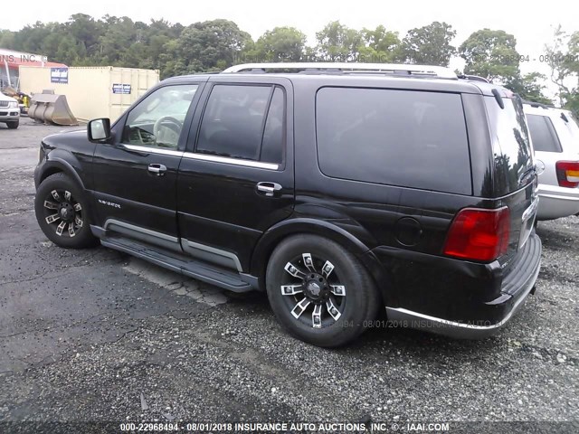 5LMFU28R44LJ22676 - 2004 LINCOLN NAVIGATOR BLACK photo 3