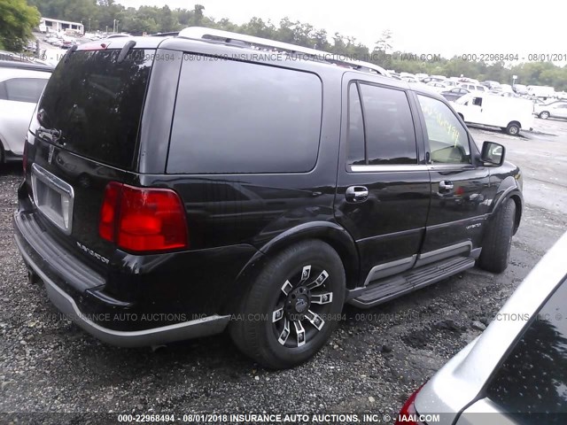 5LMFU28R44LJ22676 - 2004 LINCOLN NAVIGATOR BLACK photo 4