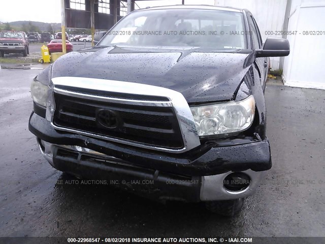 5TFUW5F17AX126295 - 2010 TOYOTA TUNDRA DOUBLE CAB SR5 BLACK photo 6