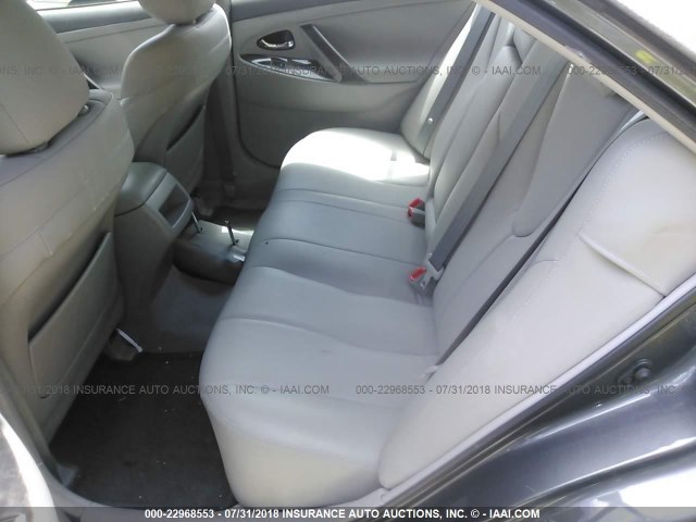 4T4BF3EK5BR219276 - 2011 TOYOTA CAMRY SE/LE/XLE ნაცრისფერი ფოტო 8