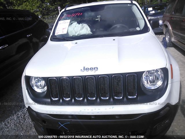 ZACCJAAB5HPE51186 - 2017 JEEP RENEGADE SPORT Սպիտակ լուսանկար 6