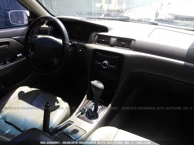 4T1BG28K4YU933809 - 2000 TOYOTA CAMRY CE/LE/XLE 白色 照片 5
