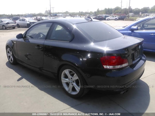 WBAUP73509VF09941 - 2009 BMW 128 I BLACK photo 3