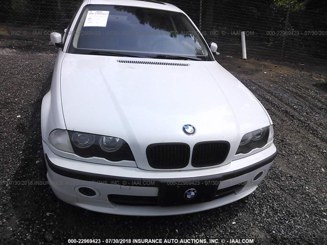 WBAAV53491FJ72508 - 2001 BMW 330 I WHITE photo 6