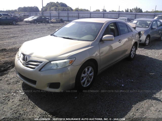 4T1BF3EK9BU691300 - 2011 TOYOTA CAMRY SE/LE/XLE GOLD photo 2