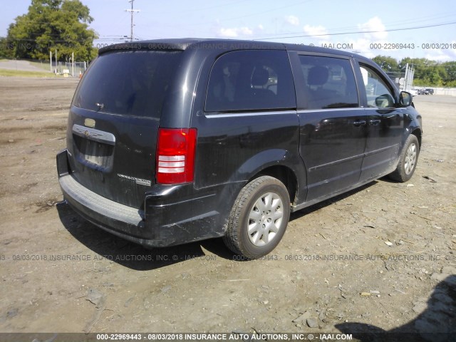 2A4RR4DE9AR186357 - 2010 CHRYSLER TOWN & COUNTRY LX BLACK photo 4