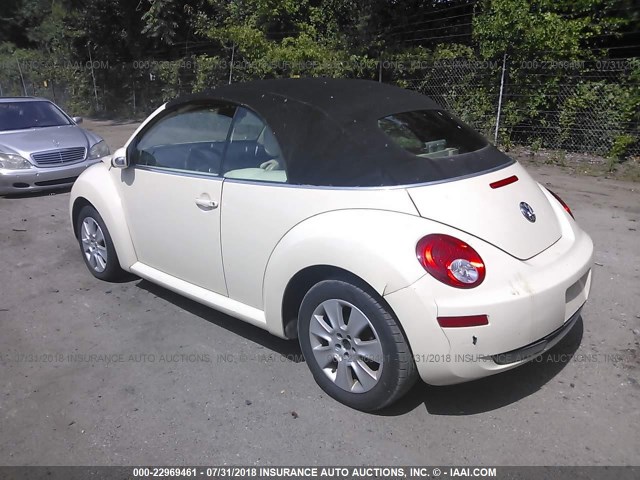 3VWPG31Y38M401273 - 2008 VOLKSWAGEN NEW BEETLE CONVERTIBLE S CREAM photo 3