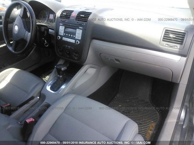 3VWEG71KX7M202133 - 2007 VOLKSWAGEN JETTA WOLFSBURG 灰色 照片 5