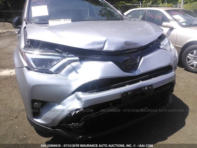 2T3JFREV9GW438548 - 2016 TOYOTA RAV4 SE SILVER photo 6