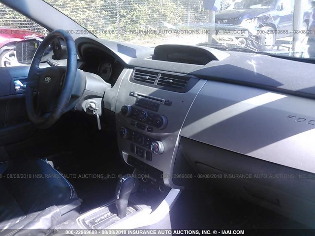 1FAHP37N29W156140 - 2009 FORD FOCUS SEL წითელი ფოტო 5