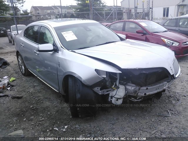 1LNHL9FT5DG601784 - 2013 LINCOLN MKS SILVER photo 1
