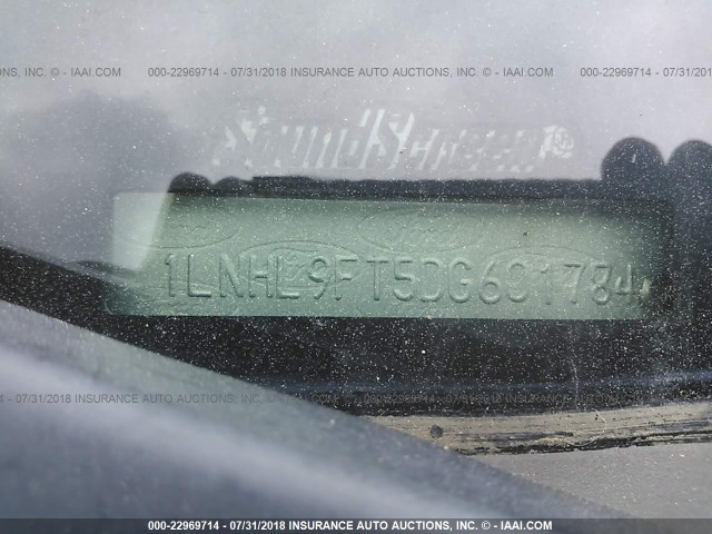 1LNHL9FT5DG601784 - 2013 LINCOLN MKS SILVER photo 9